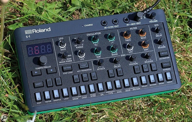 Roland S-1 AIRA Compact Tweak Synthesizer